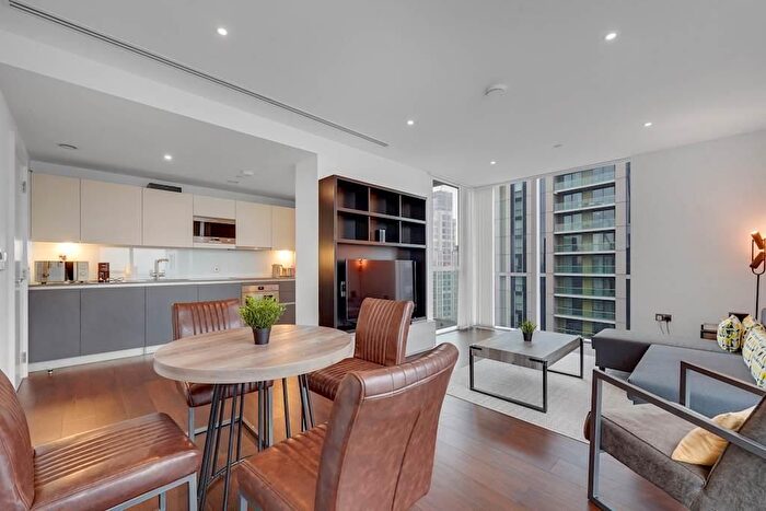 2 Bedroom Flat For Sale In Maine Tower, Harbour Way, E14