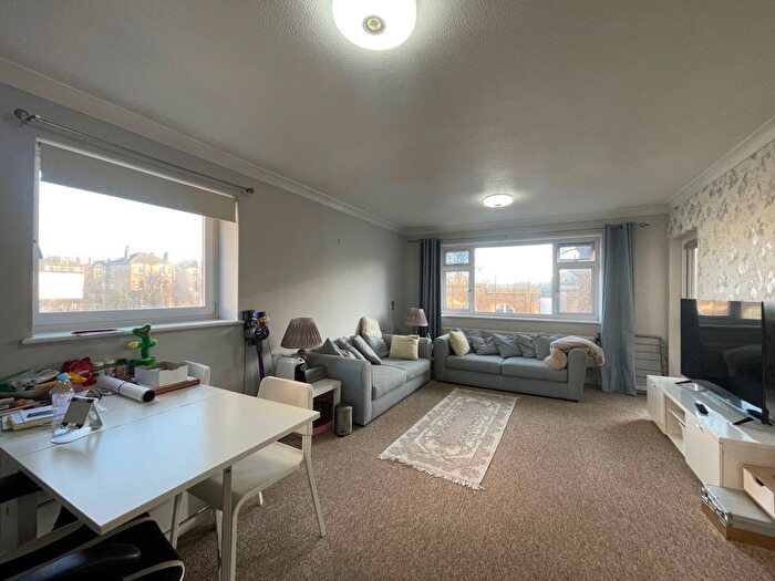 1 Bedroom Flat To Rent In Wilbury Road, Hove, BN3