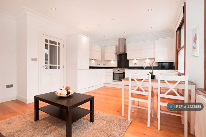 3 Bedroom Flat To Rent In Lancaster Road, London, N4