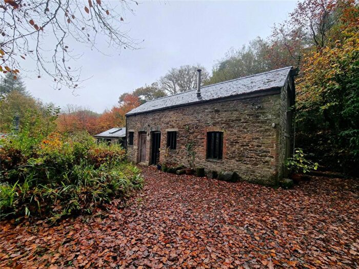 2 Bedroom Garage / Parking To Rent In Tavistock, Devon, PL19