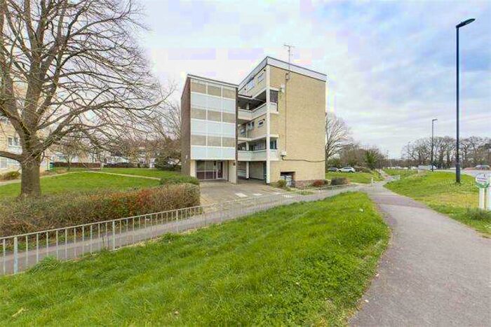 2 Bedroom Flat To Rent In Lordswood, Southampton, SO16