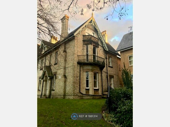 2 Bedroom Flat To Rent In Chancery House, York, YO24