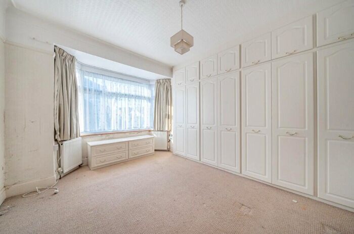 5 Bedroom Detached House For Sale In Cheltenham Drive, Leigh-On-Sea, Essex, SS9