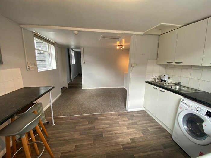 1 Bedroom House To Rent In Welwyn Equestrian Centre, Arnolds Farm, Pottersheath Road, AL6