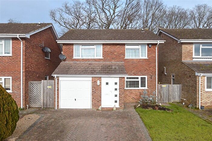 4 Bedroom Detached House For Sale In Barnside Avenue, Burgess Hill, West Sussex, RH15