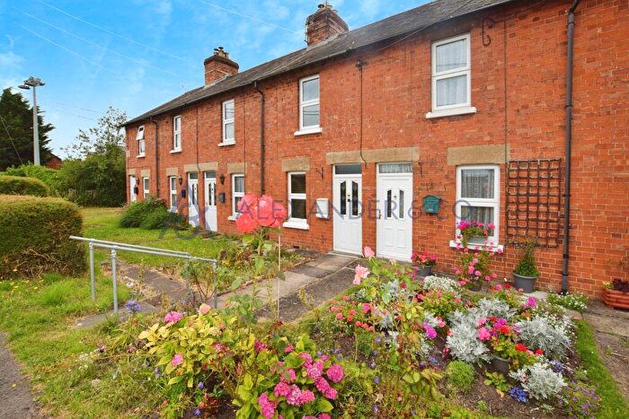 2 Bedroom Terraced House To Rent In Alchester Terrace, OX26