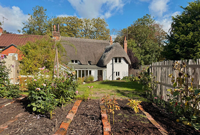 3 Bedroom Cottage For Sale In Jarvis Street, Upavon, SN9