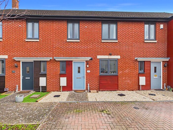3 Bedroom Terraced House For Sale In Gauntlet Road, Brockworth, Gloucester, GL3
