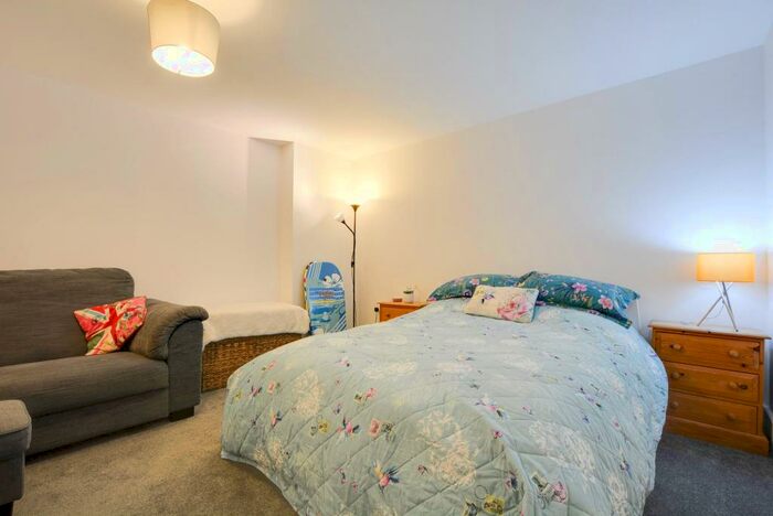 3 Bedroom Apartment For Sale In Wheatsheaf Court, Knighton Fields, Leicester, LE2