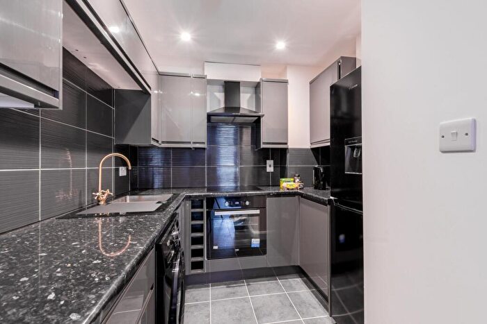 1 Bedroom Flat For Sale In Butterfly Court, East Ham, London, E6