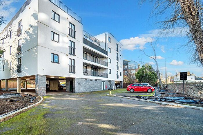 2 Bedroom Flat For Sale In Argent Street, Grays, RM17