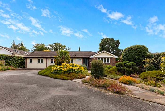 3 Bedroom Bungalow For Sale In The Rowans, Crossways Road, Grayshott, Hindhead, Hampshire, GU26