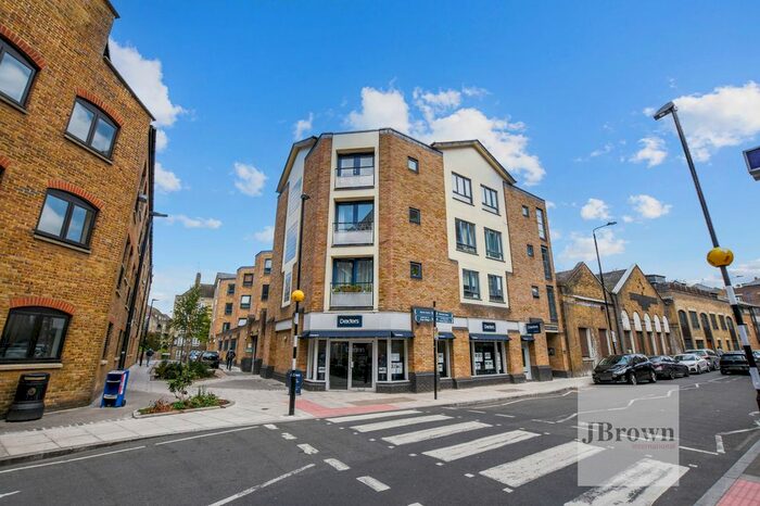 2 Bedroom Flat To Rent In Falconet Court, Wapping High Street, London, E1W