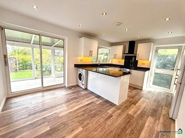 3 Bedroom Detached House To Rent In Fleam Road, Clifton, Nottingham, NG11