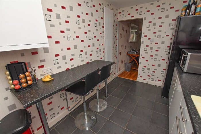 1 Bedroom Apartment For Sale In The Heys, Eastham, Wirral, CH62