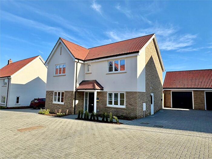 4 Bedroom Detached House For Sale In Audley Green, Great Chesterford, Essex, CB10