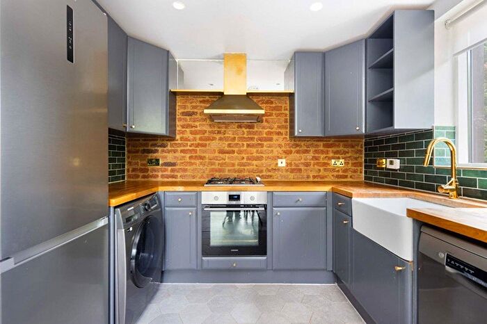 3 Bedroom Terraced House To Rent In Teesdale Street, London, E2