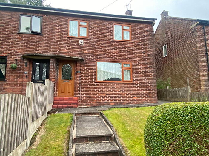 3 Bedroom Semi-Detached House For Sale In Carr Lane, Greenfield, OL3