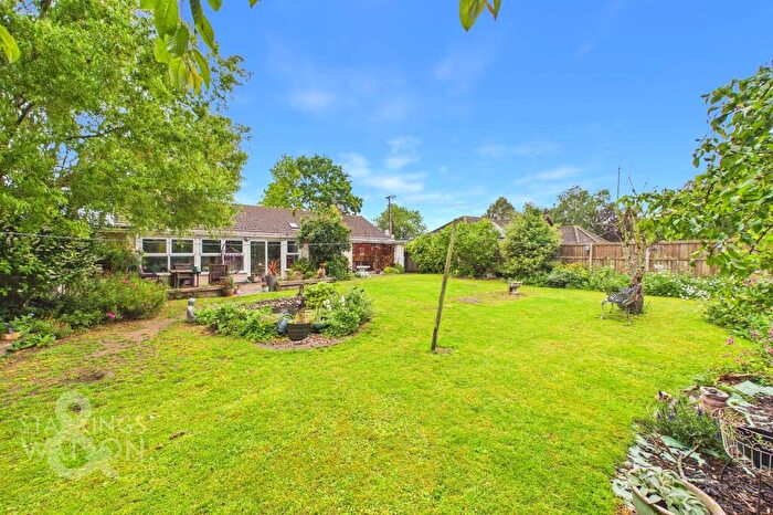 4 Bedroom Detached Bungalow For Sale In Half Field Lane, Deopham, Wymondham, NR18