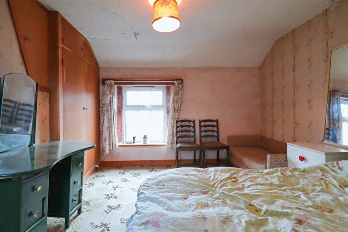 2 Bedroom Cottage For Sale In Church Road, Long Itchington, Southam, CV47