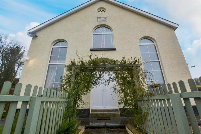 3 Bedroom Detached House For Sale In Nantgaredig, Carmarthen, SA32