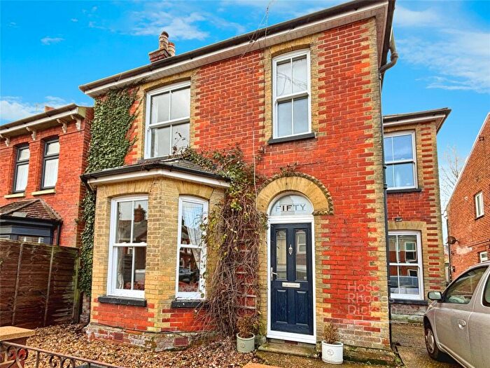 3 Bedroom Detached House For Sale In Clarence Road, Newport, Isle Of Wight, PO30