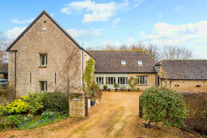 5 Bedroom Detached House For Sale In Woodeaton, Oxford, OX3