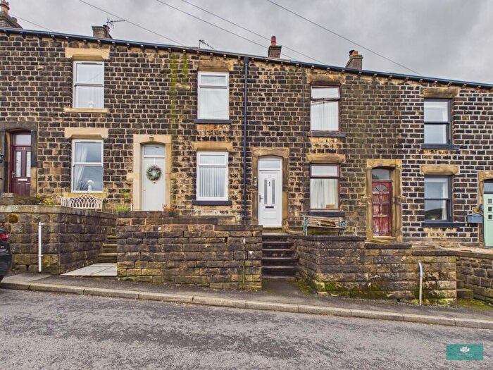 2 Bedroom Terraced House For Sale In Delph Lane, Delph, Saddleworth, OL3