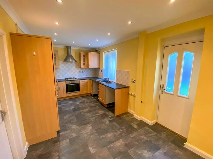 3 Bedroom Terraced House To Rent In Moorland Crescent, Lincoln, LN6
