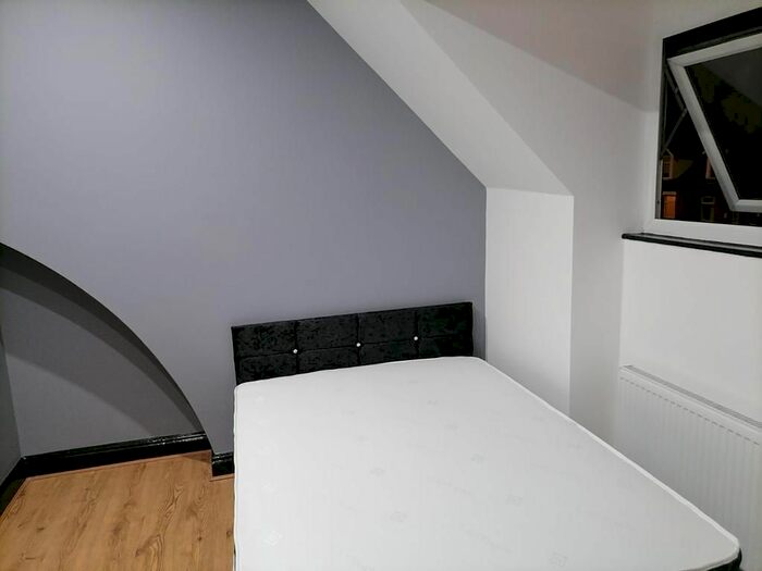 4 Bedroom Flat To Rent In Flat, A Barlow Moor Road, Chorlton Cum Hardy, Manchester, M21