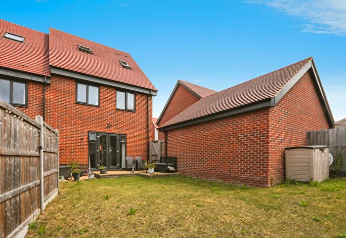 3 Bedroom Property For Sale In Baines Way, Framlingham, Woodbridge, IP13