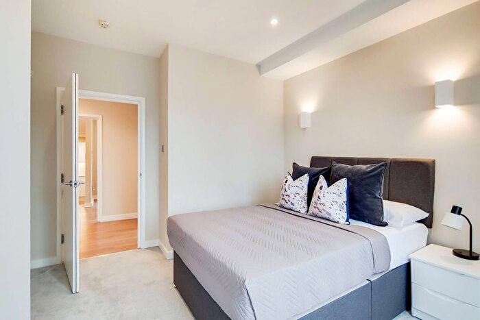 1 Bedroom Flat To Rent In Vincent Square, Westminster, London, SW1P