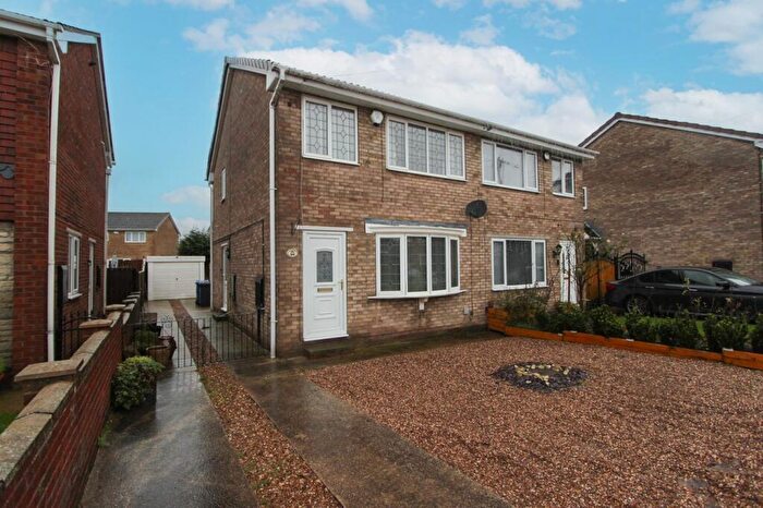 3 Bedroom Property To Rent In Berrington Close, Balby, Doncaster, DN4