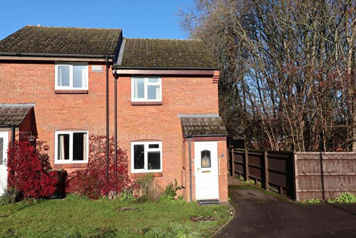 2 Bedroom Semi Detached House For Sale In Rogers Meadow, Marlborough, SN8