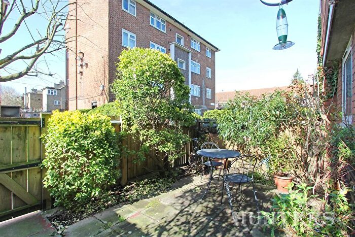 1 Bedroom Flat To Rent In Manor Place, London, SE17