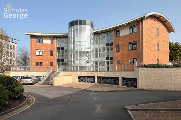 2 Bedroom Flat To Rent In Britannic Park, Moseley, B13