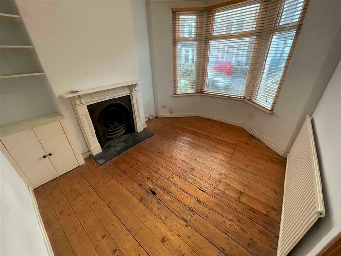 2 Bedroom House To Rent In Diana Street, Cardiff, CF24