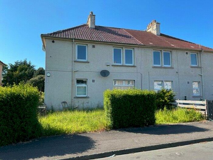 2 Bedroom Flat To Rent In Macindoe Crescent, Kirkcaldy, KY1