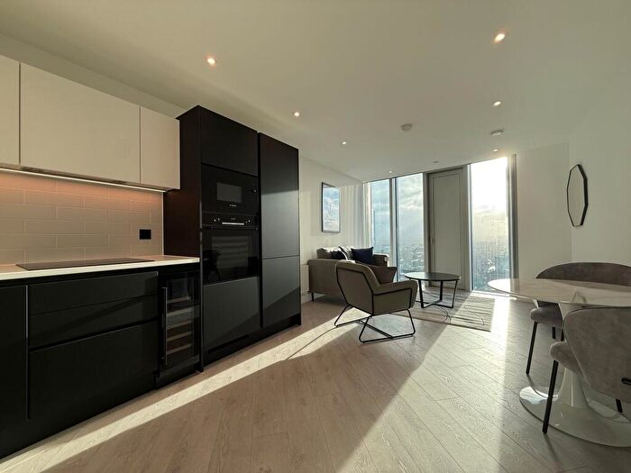 1 Bedroom Apartment To Rent In Trinity Way, Manchester, M3