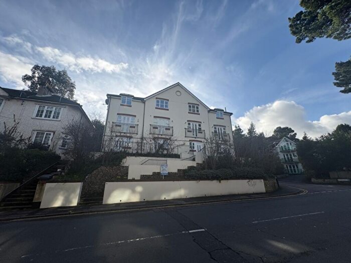 4 Bedroom House To Rent In Recently Refurbished Townhouse, Surrey Road, Bournemouth, BH4