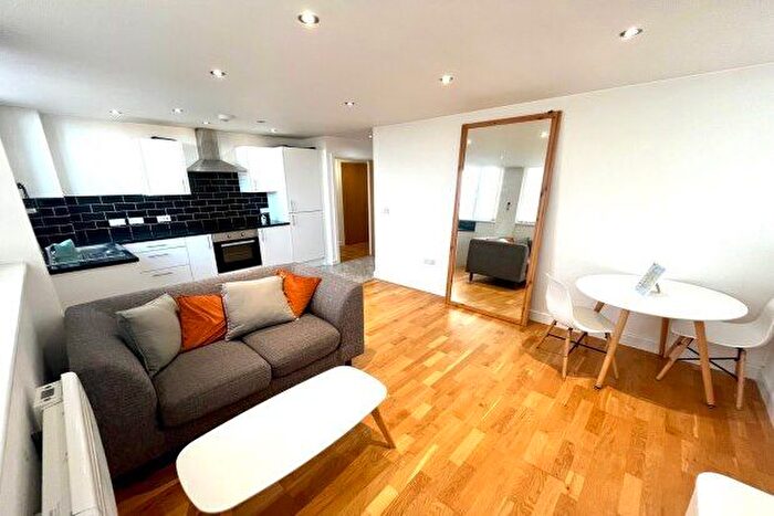 1 Bedroom Flat To Rent In York Towers, Leeds, LS9