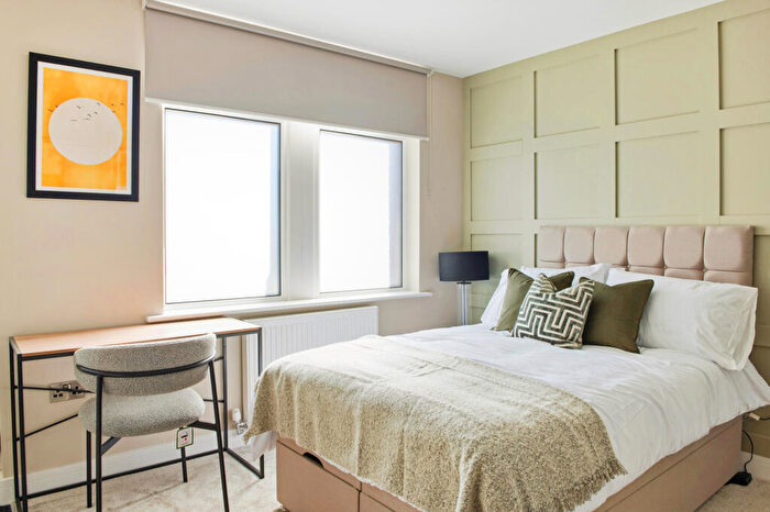 House To Rent In Room, Wellington Street, NG10