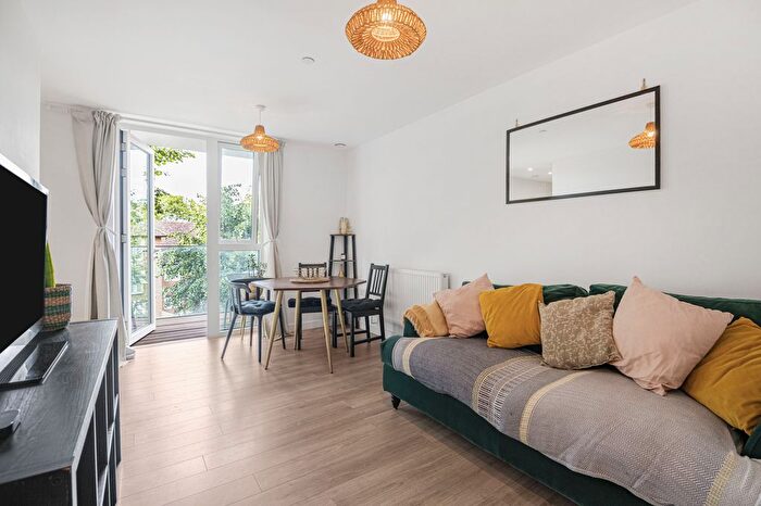 1 Bedroom Flat To Rent In Skylark Building, Newnton Close, London, N4