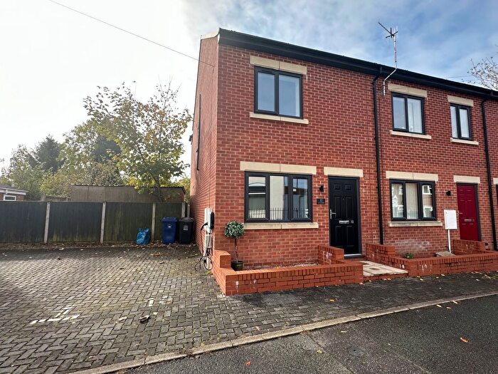 2 Bedroom End Of Terrace House To Rent In The Rookery, Newcastle Under Lyme, ST5