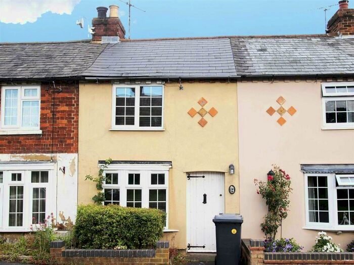 2 Bedroom Cottage To Rent In The Brache, Maulden, Bedford, MK45