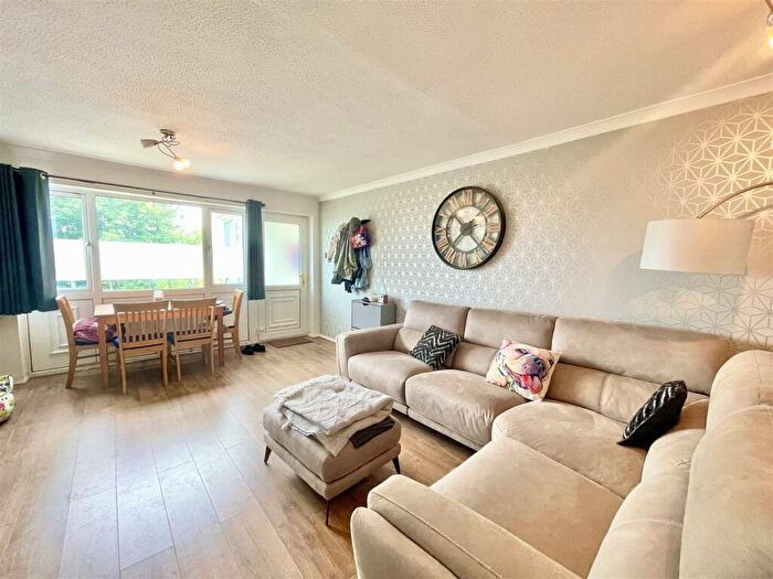 2 Bedroom Terraced House For Sale In Park Drive Close, Newhaven, BN9