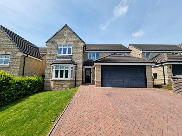 4 Bedroom Detached House For Sale In Goodwin Close, Crich, DE4
