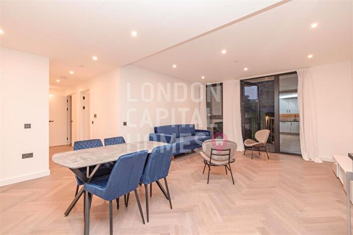 2 Bedroom Apartment To Rent In Merino Gardens, London, E1W