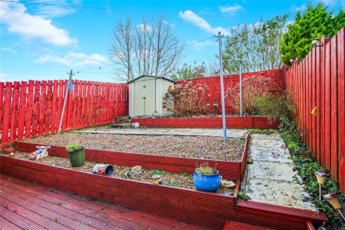 2 Bedroom Terraced House For Sale In Bardrainney Avenue, Port Glasgow, Inverclyde, PA14