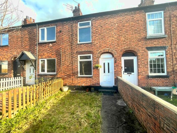 2 Bedroom Property To Rent In Burgess Place, Northwich, CW8